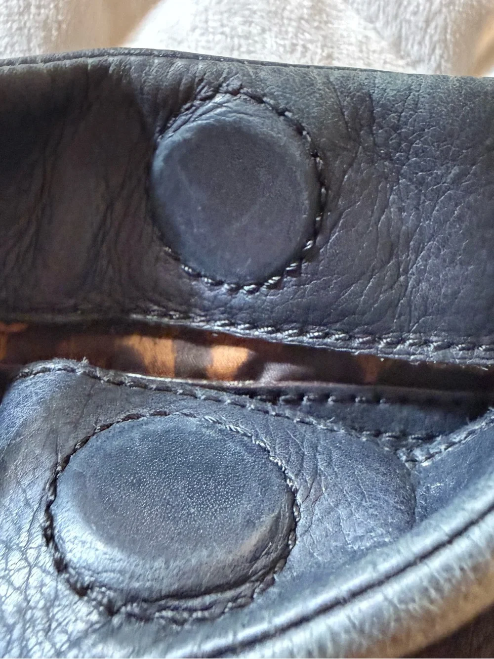 b. makowsky makowsky black